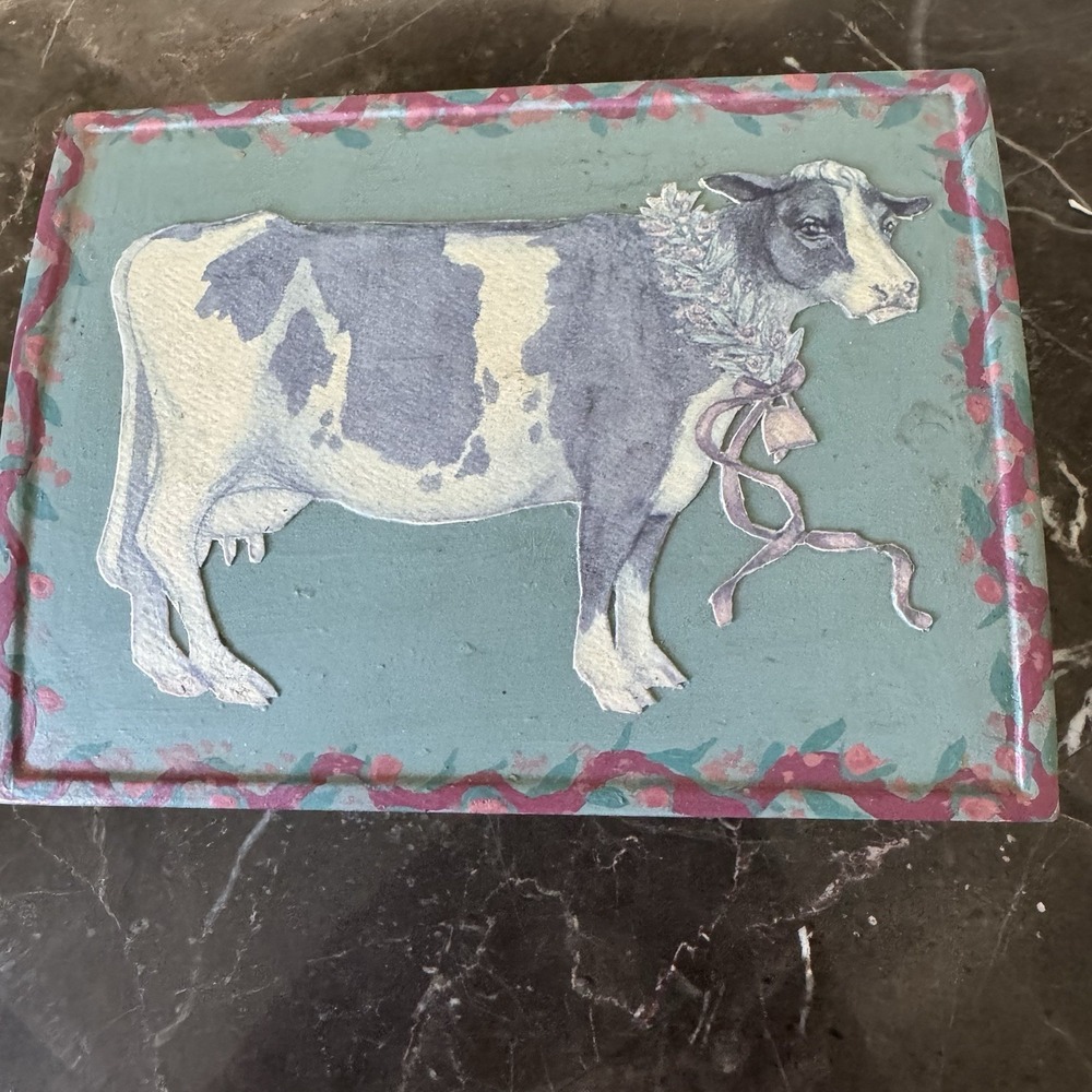 Florentine Blue With‎ Cow Découpage On Top  Wood Trinket Box Made in Italy